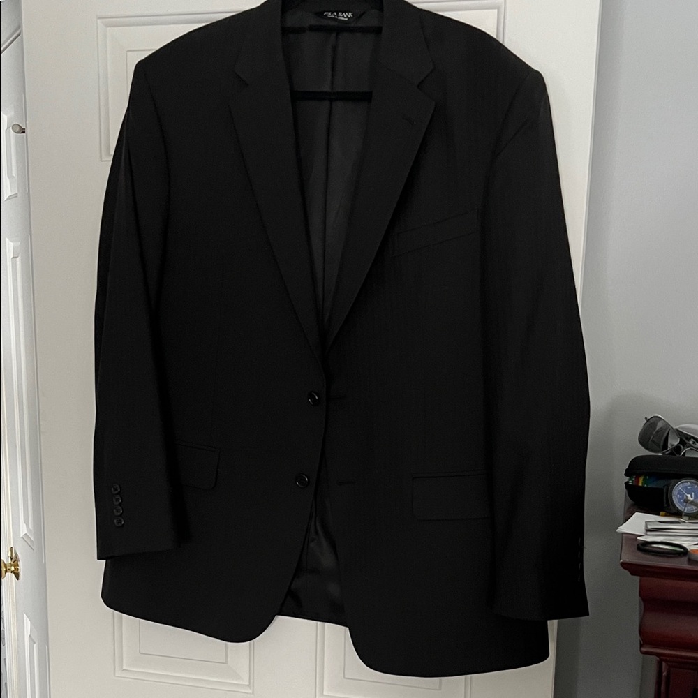 Jos A. Bank Elegant Black Men's Blazer